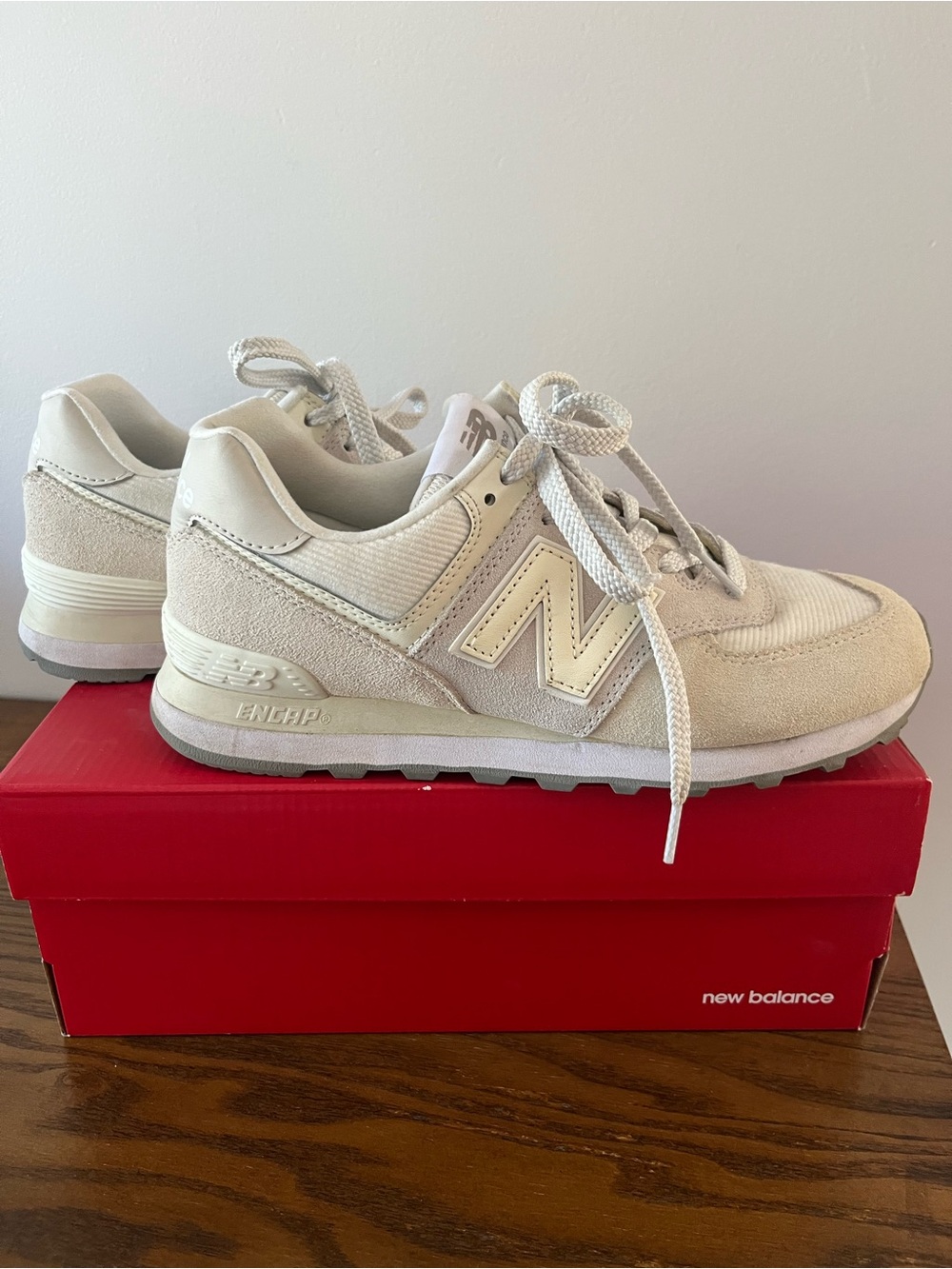 EUC | New Balance 574 | Beige & Grey Suede Sneakers